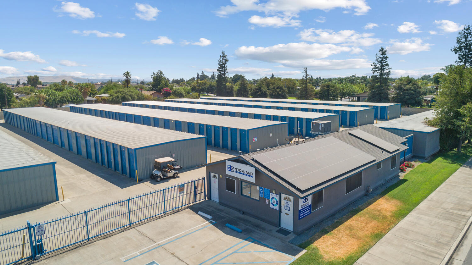 Storland Self Storage Reedley